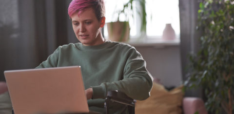 woman researching bankruptcy on her laptop