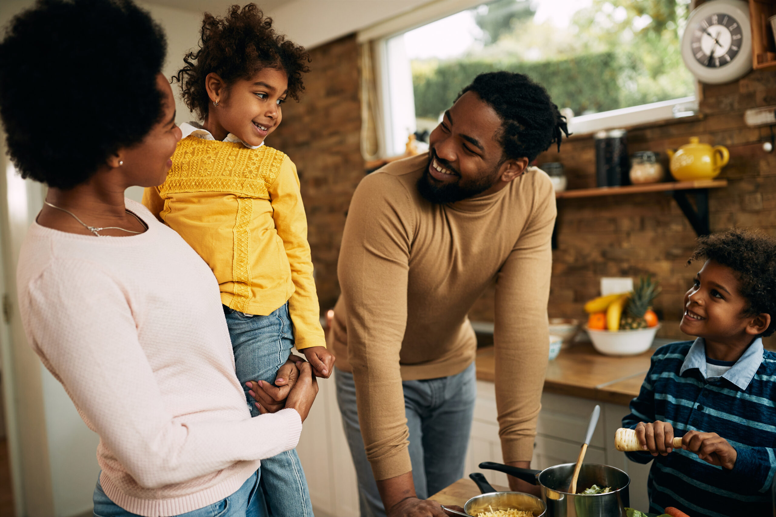 Parents discussing finances with kids